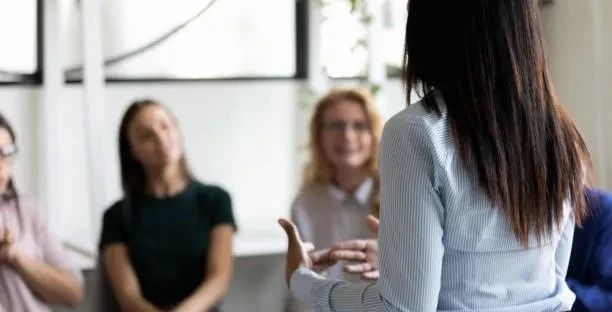 Stronger Together: How Women Thrive with Life Coaching & Group Sessions