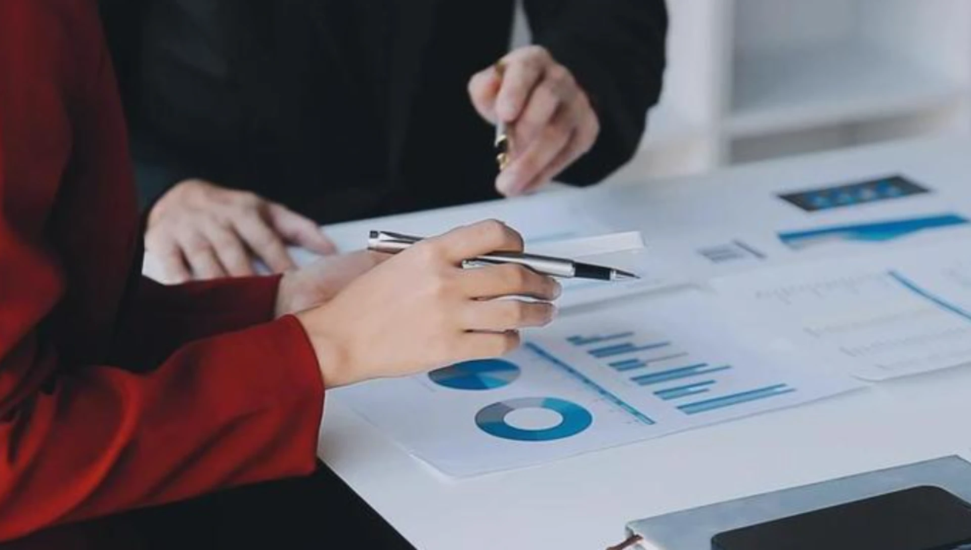 Why Your Business Needs Professional Accounting and Bookkeeping Services in USA