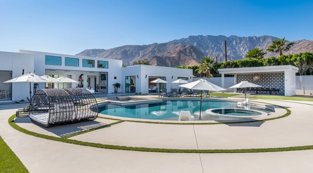 What Makes Vacation Homes in Palm Springs So Special?