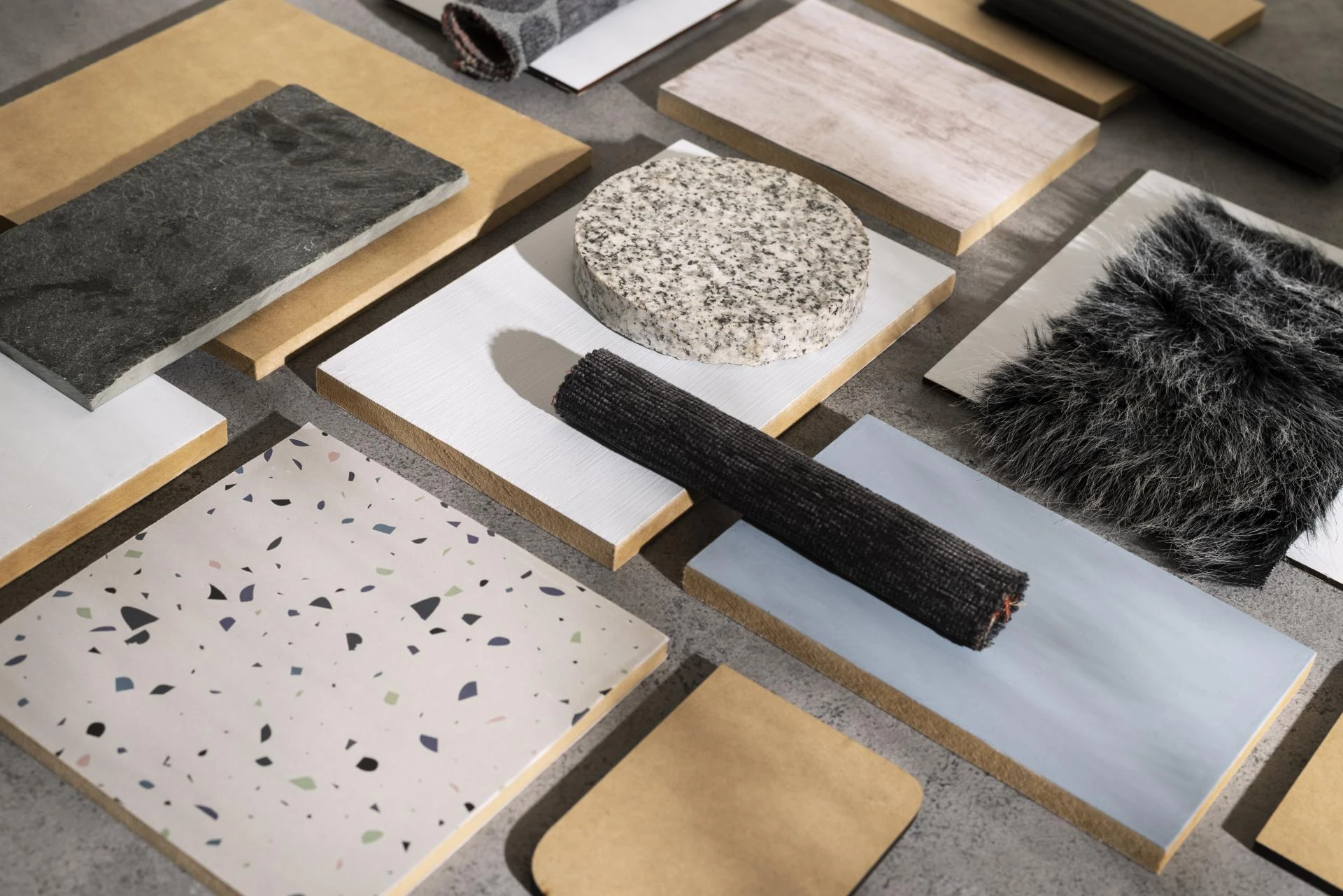 How Ceramic Frits Revolutionize Tile Manufacturing