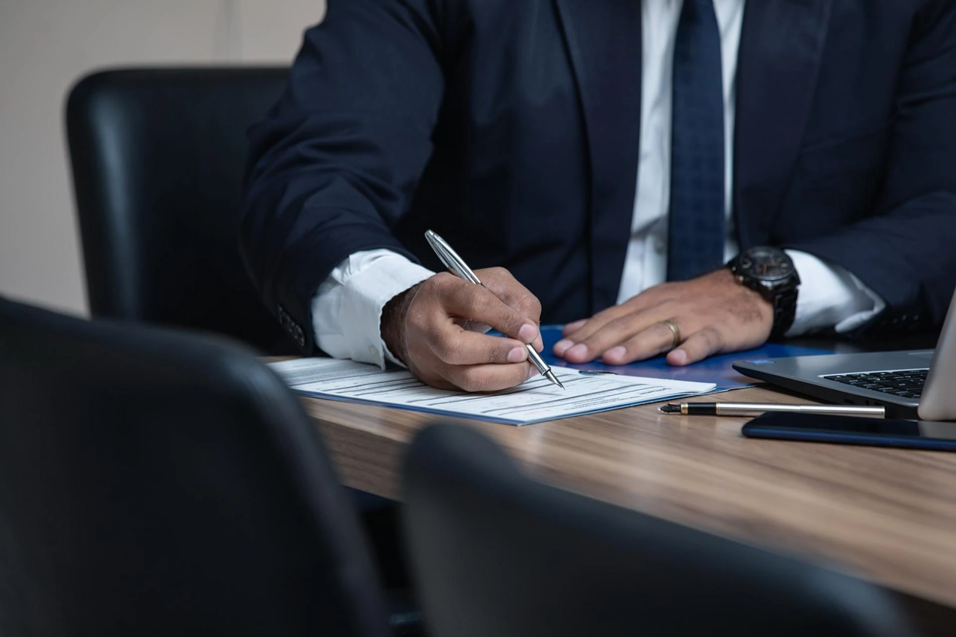 Key Benefits of Hiring a Business Lawyer in South Florida