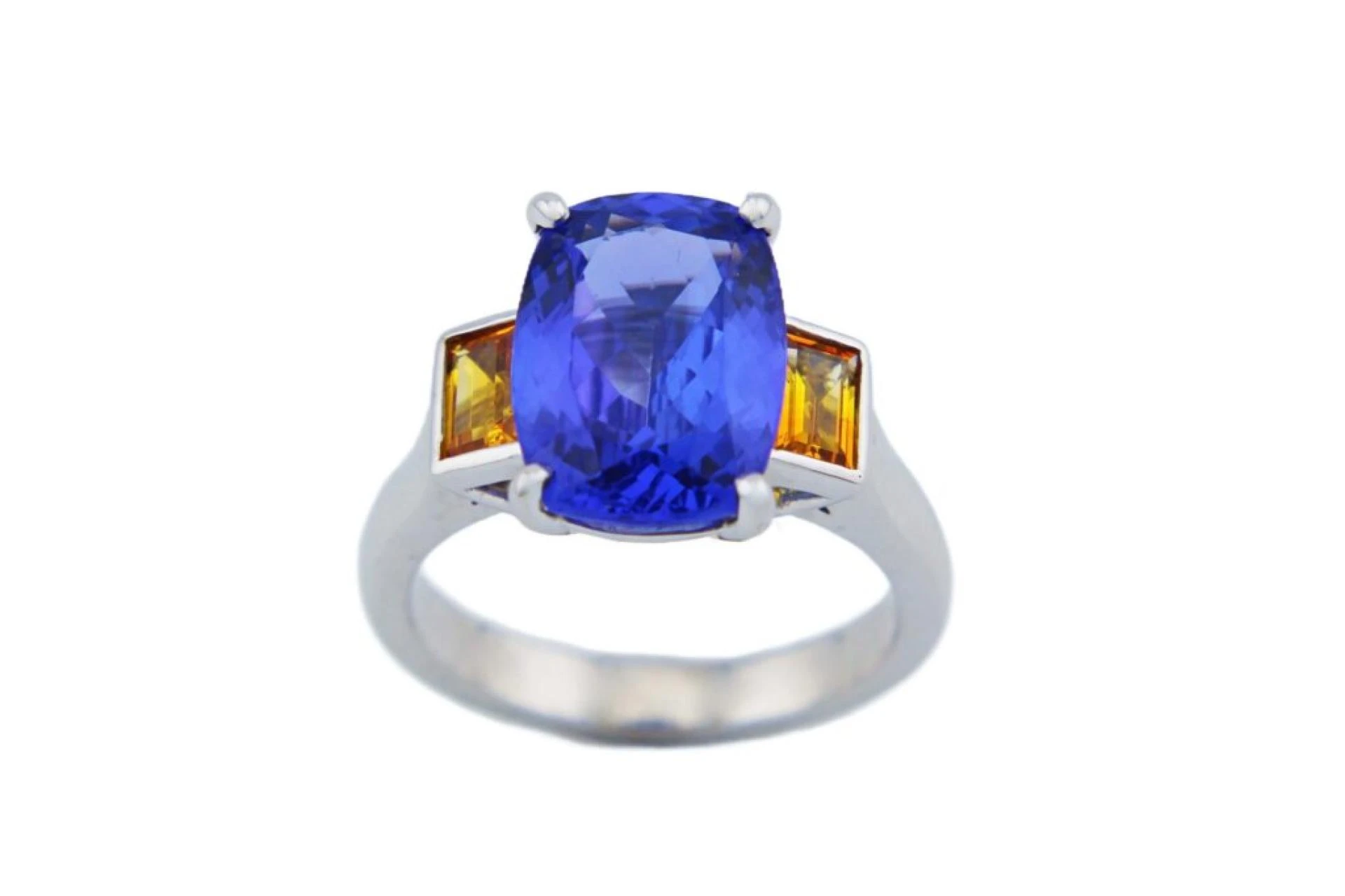 Find a Stylish Father’s Day Gift in York: Try Jewelry