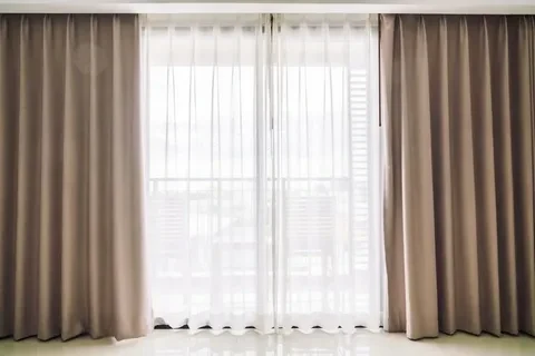 Enhance Your Home with Stylish Dubai Curtain Designs