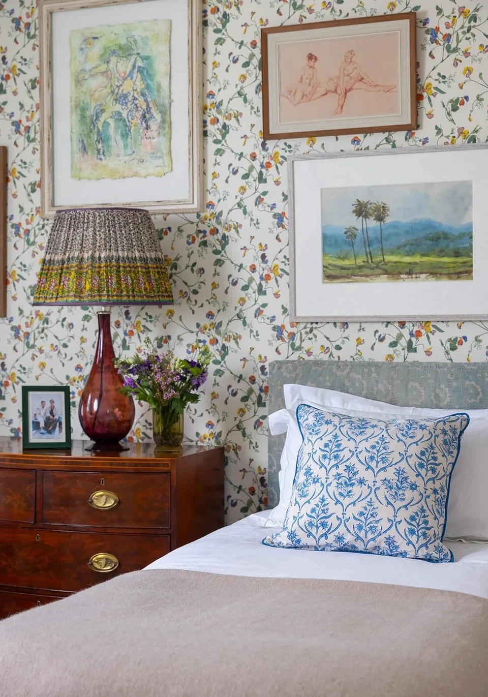 The Secret to a Good Night’s Sleep? It Might Just Be a Soft Blanket