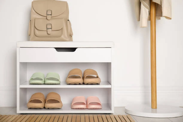 How to Use a Storage Bench for Shoe Organization