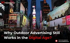 Why Billboard Advertising Still Works in the Digital Age