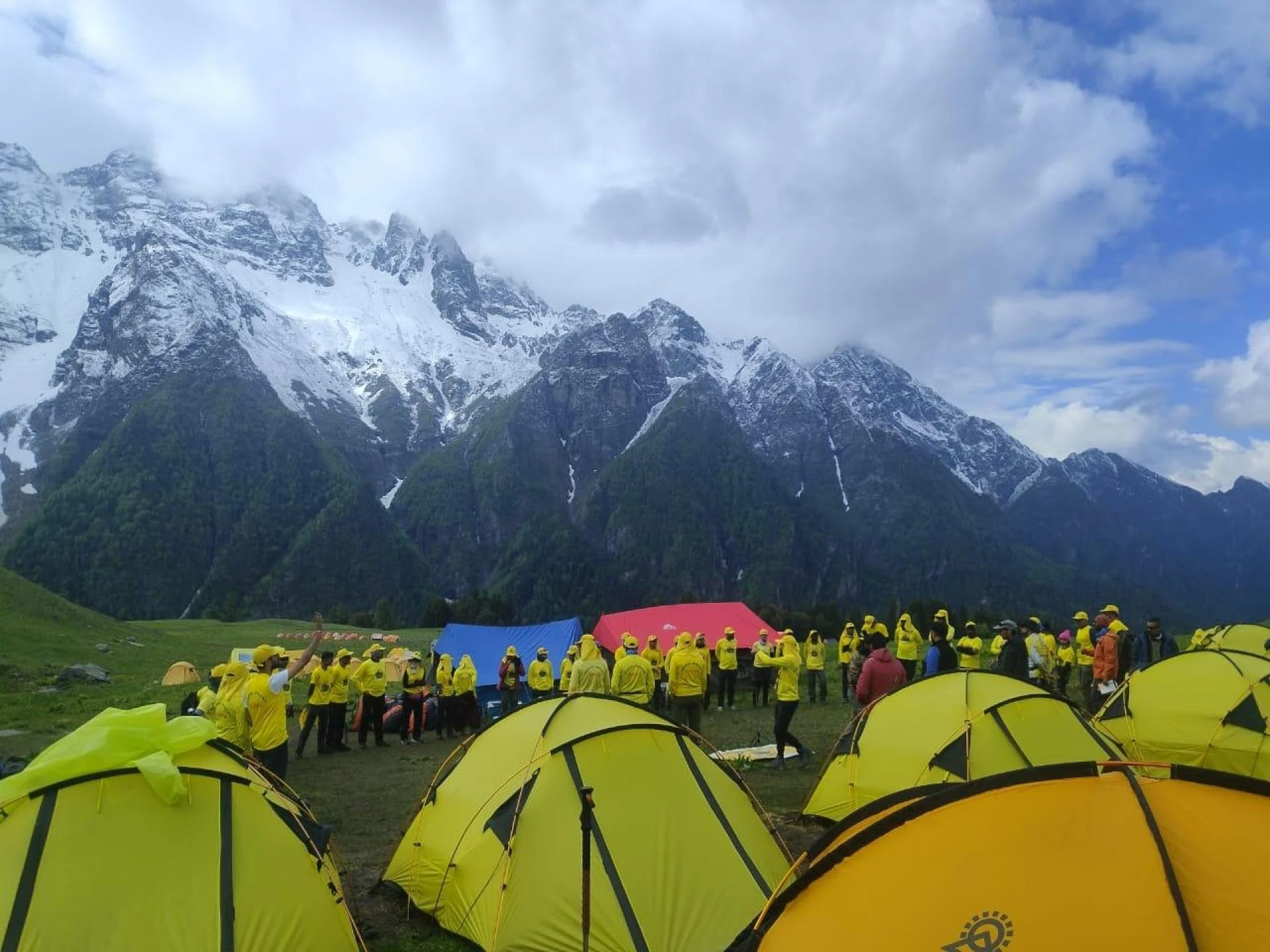 Discover the Soul of the Mountains with a Pahadi Trek Experience
