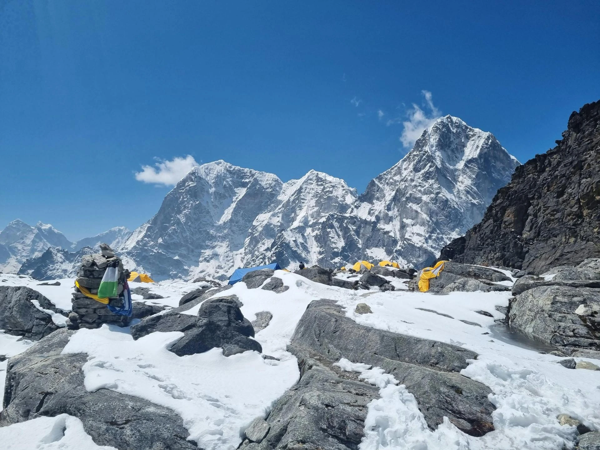 Trekking to Everest Base Camp: How to Survive Without Wi-Fi and Still Have a Blast