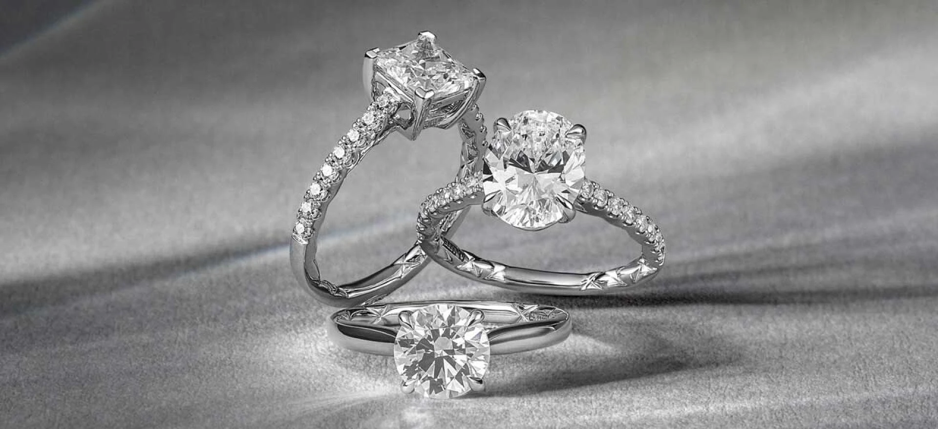 The Modern Elegance of Lab-Grown Diamond Rings: A Guide to 人造戒指
