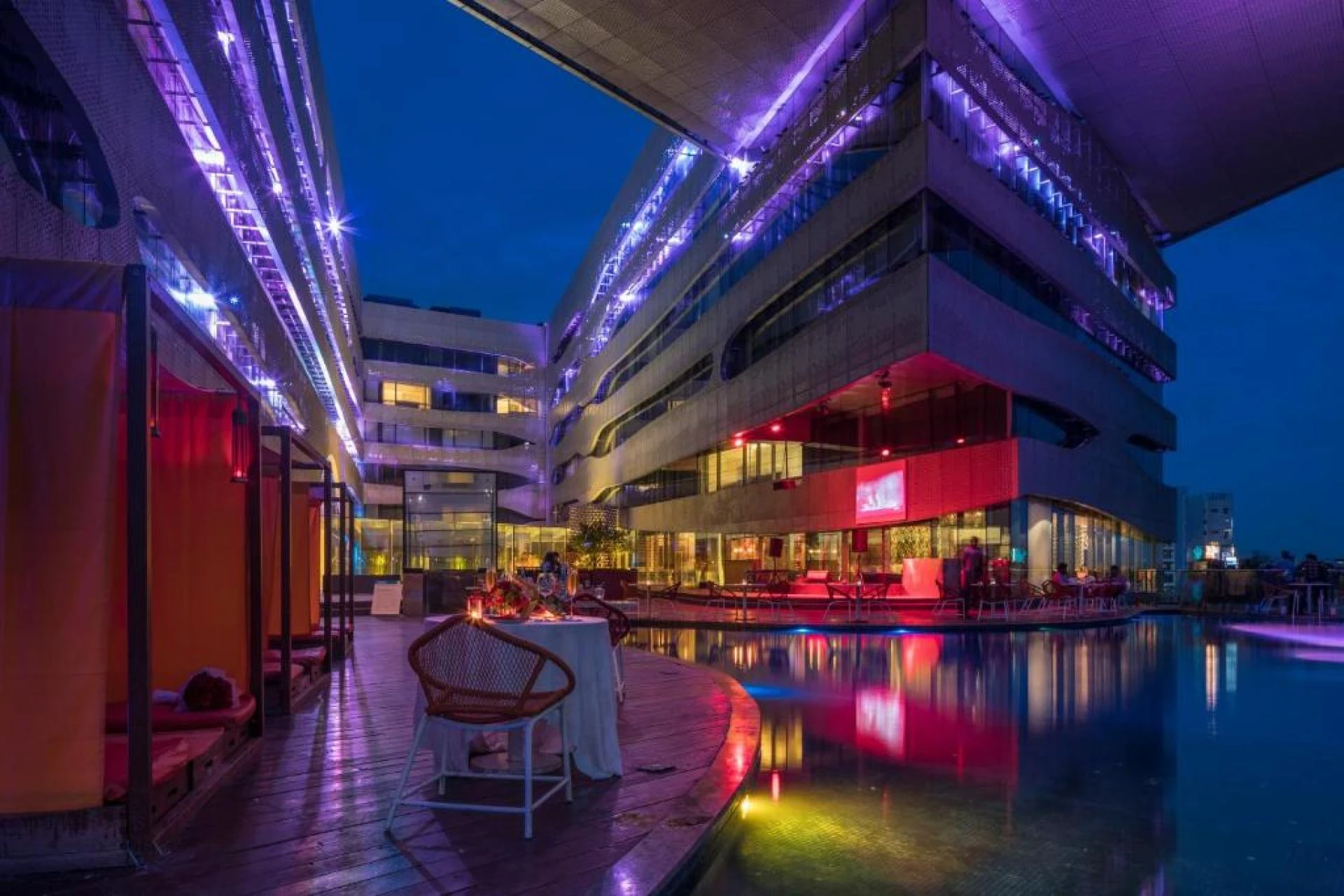 Top 10 Must-Visit Bars in Hyderabad for Every Party Lover