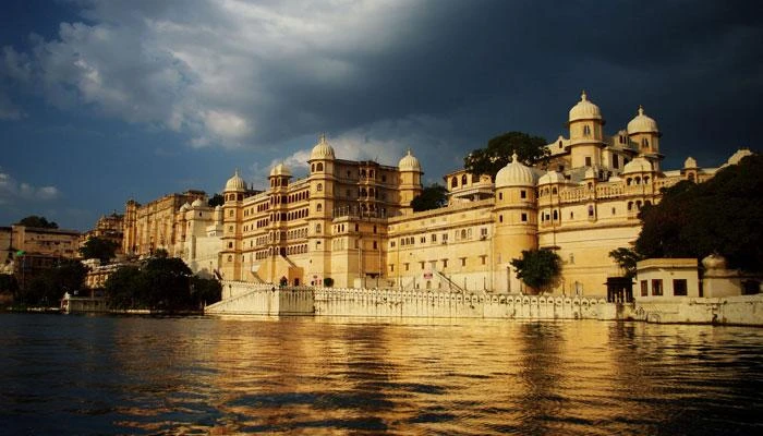 How to Identify the Best Places for Authentic Food in Udaipur