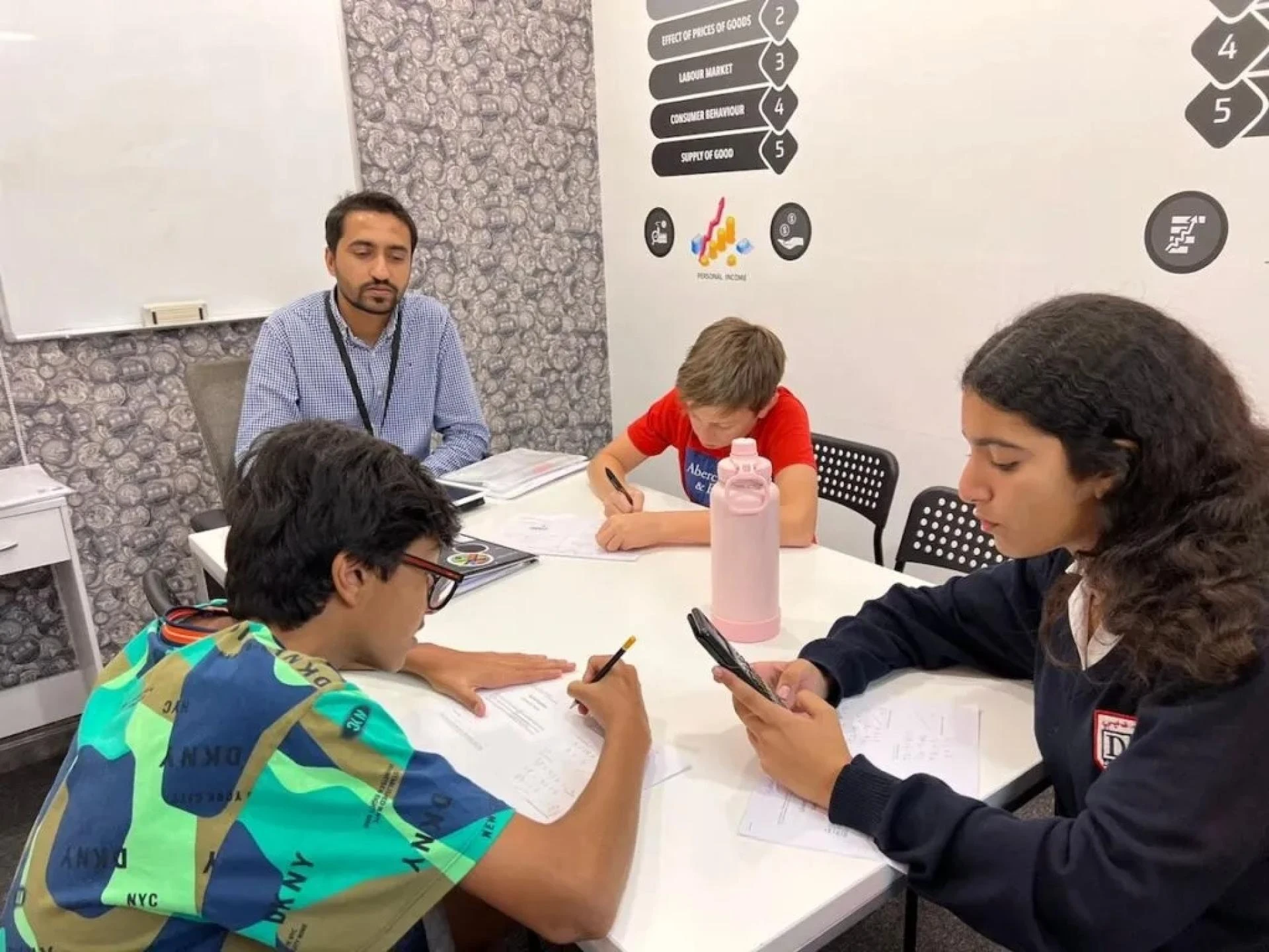 Coaching Institutes in Dubai: Shaping Academic Success for Every Student 