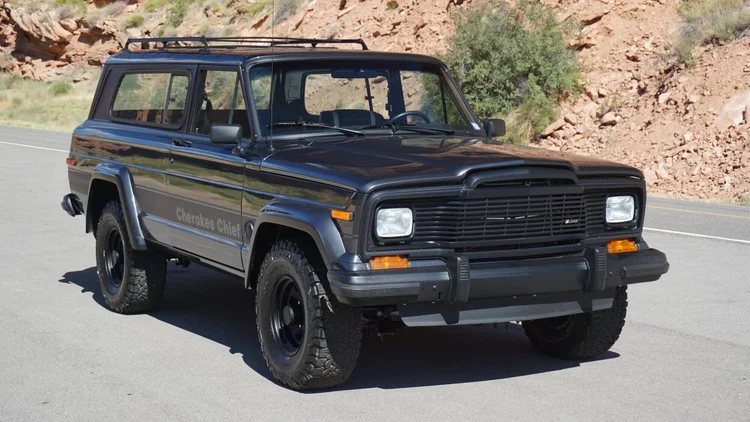 Restoring Jeep Cherokee Chief 1980: Challenges and Rewards