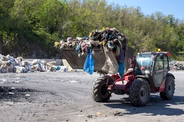 Draft: My Post TitleCommercial Waste Collection Near Me: Why Local Providers Can Save You Time and Money