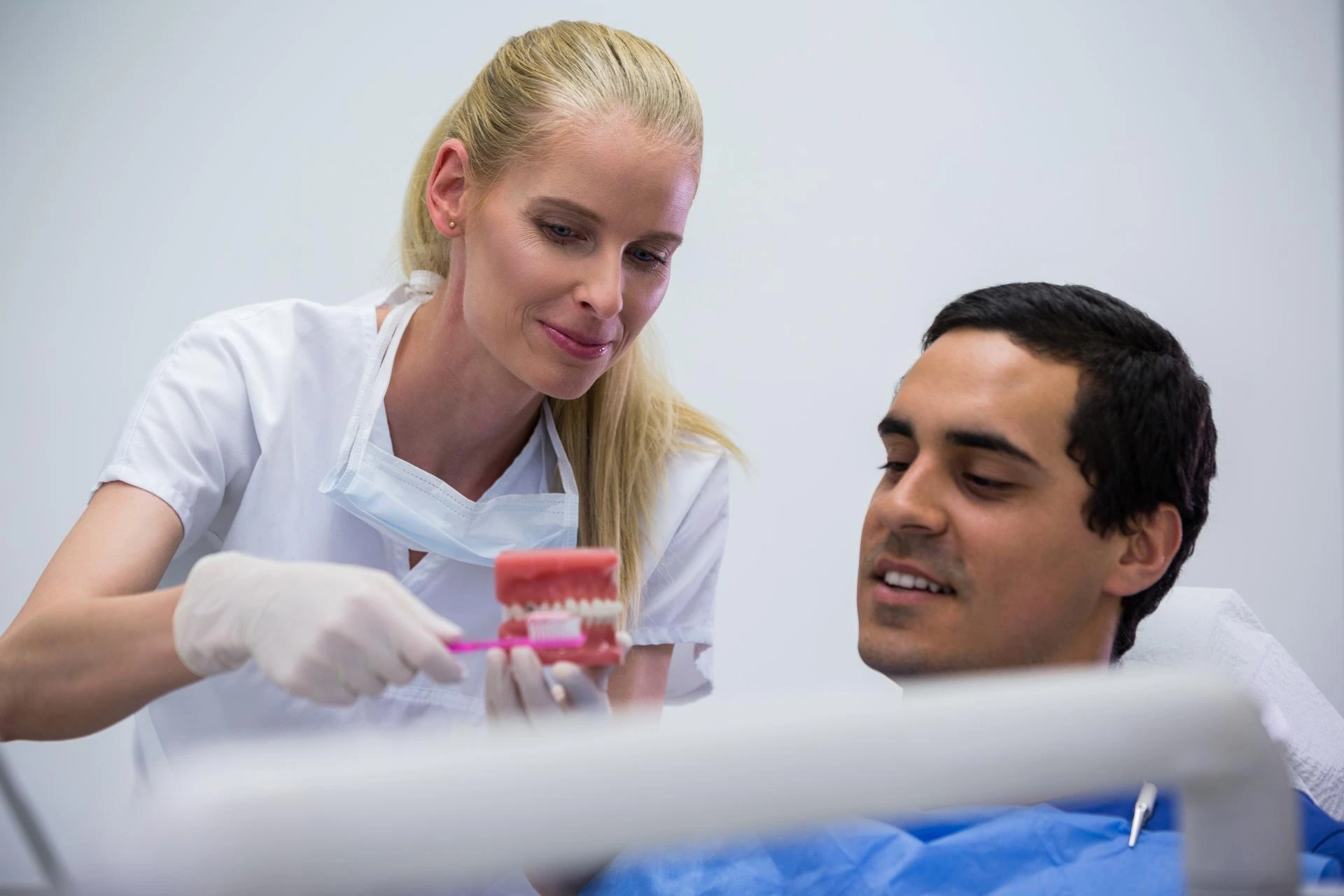 Why More Patients Are Choosing Dentures in Woodbury, MN