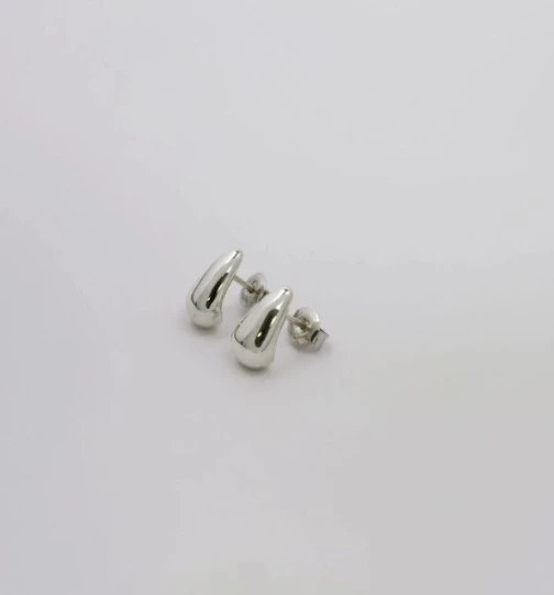 Buy Earrings in Australia – Explore Gold and Silver Hoop Earrings at LeeClaire