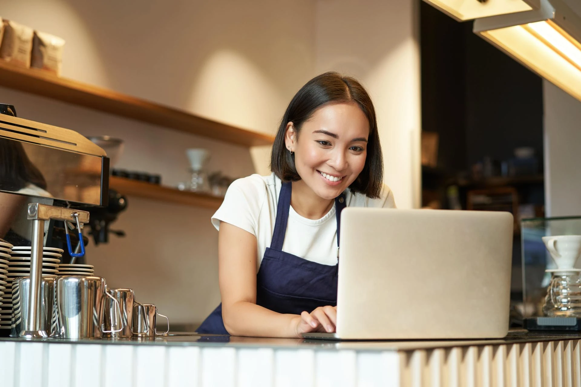 How Cloud-Based SME HR Solutions Are Transforming Small Business Operations