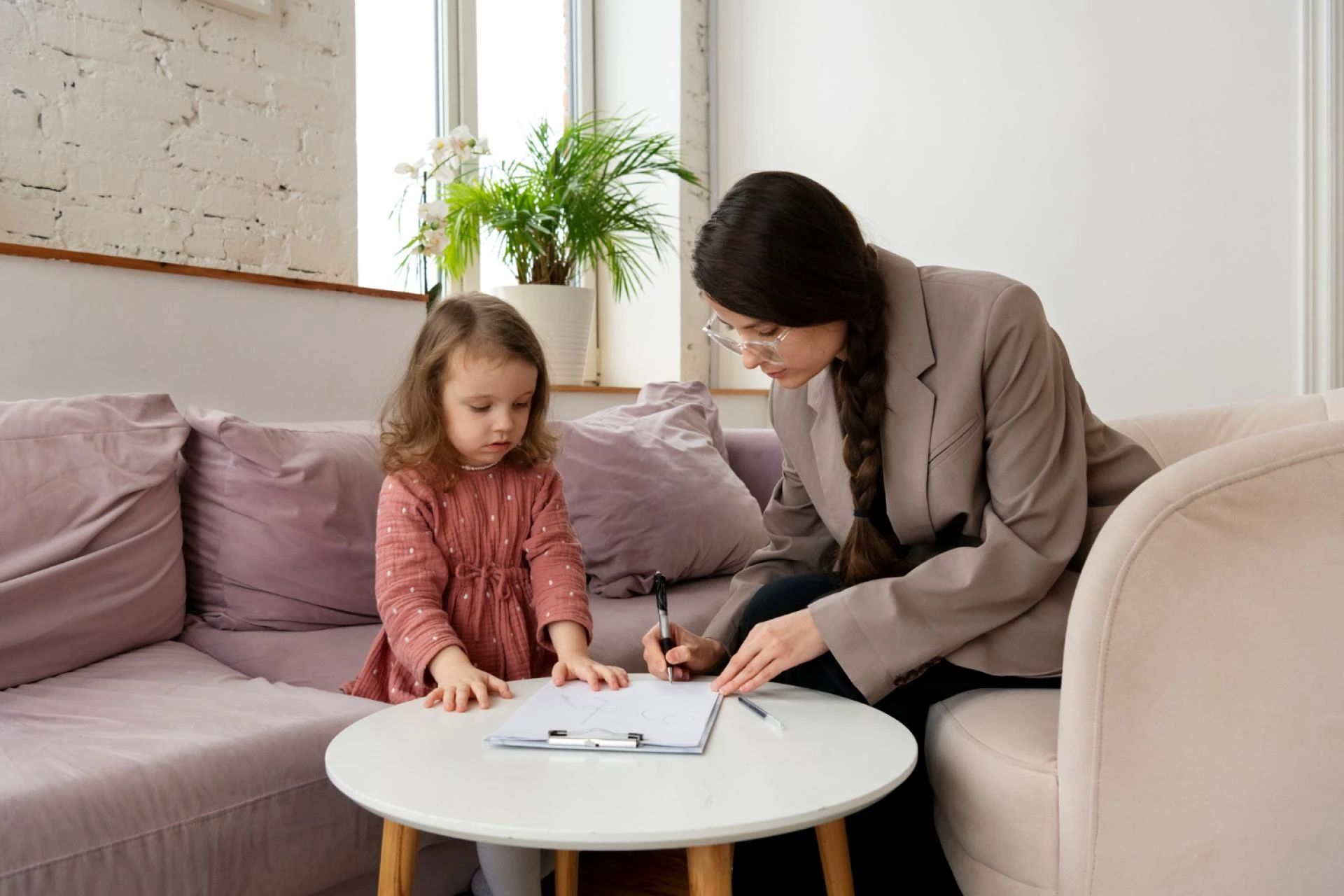 What Are the Key Benefits of ABA Therapy Services for Children in Tampa?