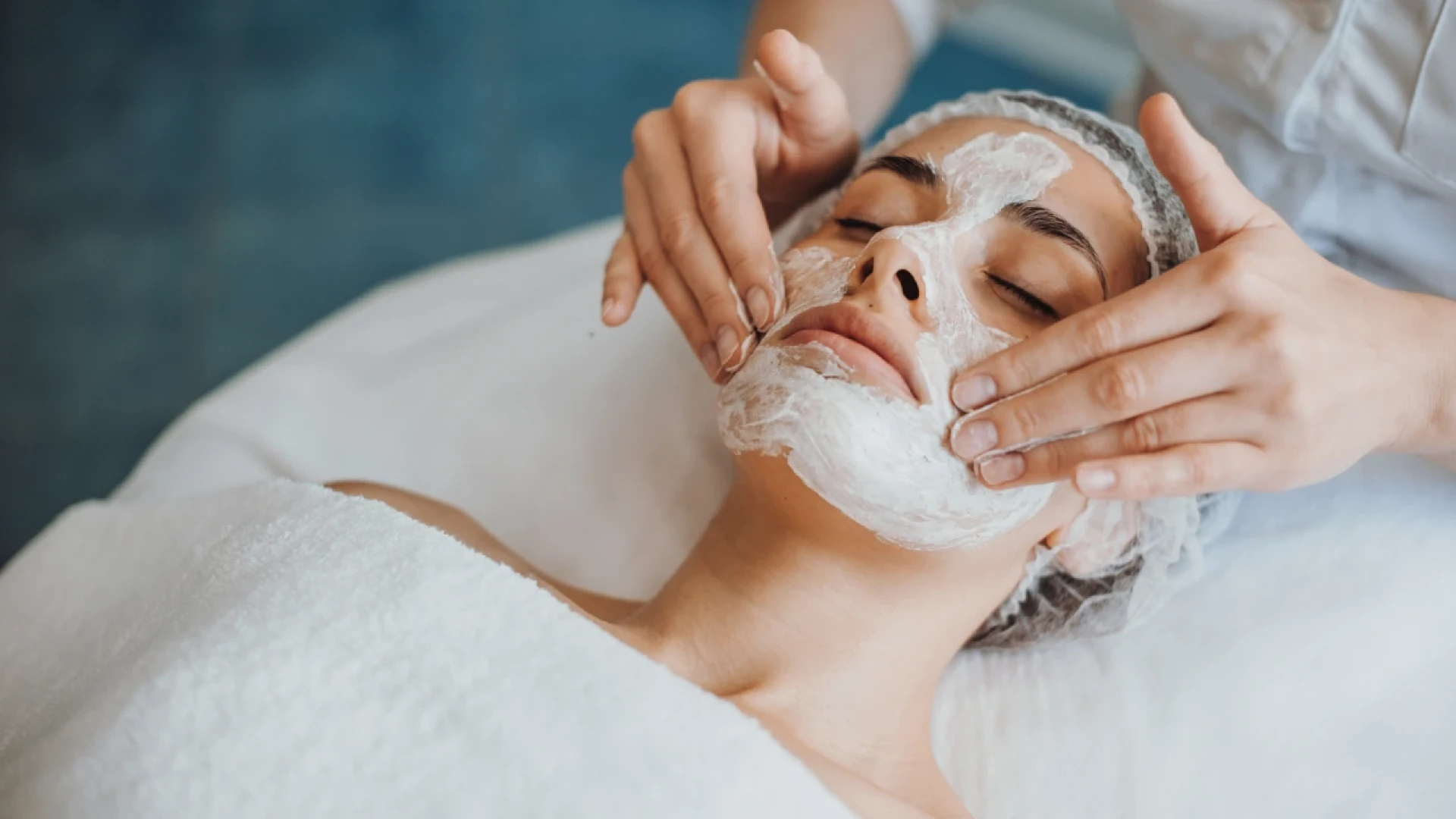 How to Communicate Your Vision to a Makeup Artist Effectively