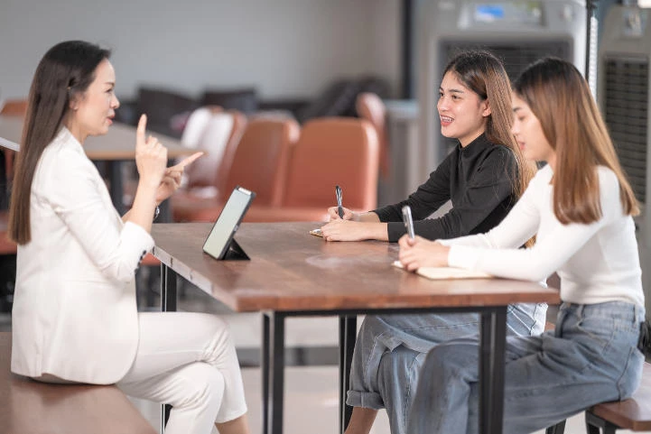 Step-by-Step Guide: Choosing the Right Consultancy in Janakpuri
