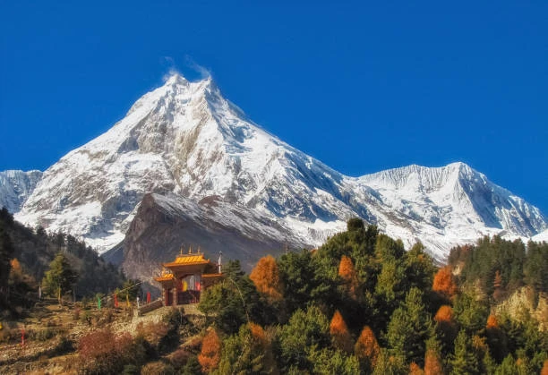 Top Trekking Routes in Nepal for Adventure Travelers 