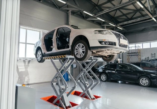 A Complete Buyer’s Guide to Scissor Lift Tables with Rotating Tops