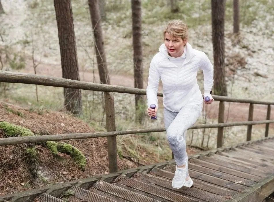 Cold Air Workouts: Boost Your Mood and Burn More Calories 