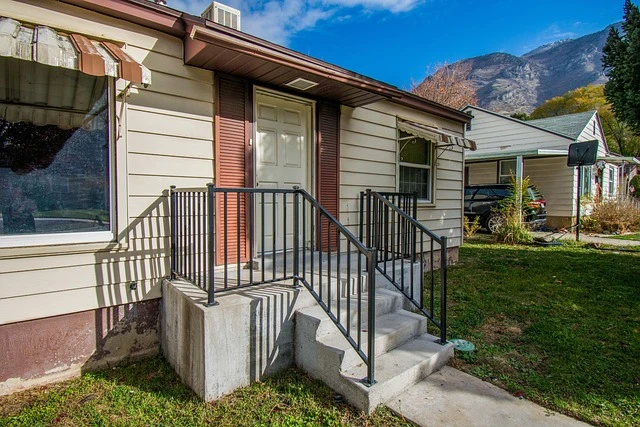 Fixer Upper Homes in Detroit: Opportunities, Challenges, and How Jay Buys Detroit Can Help