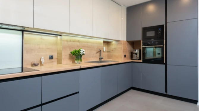 Best Kitchen Remodeling Contractors in 2025