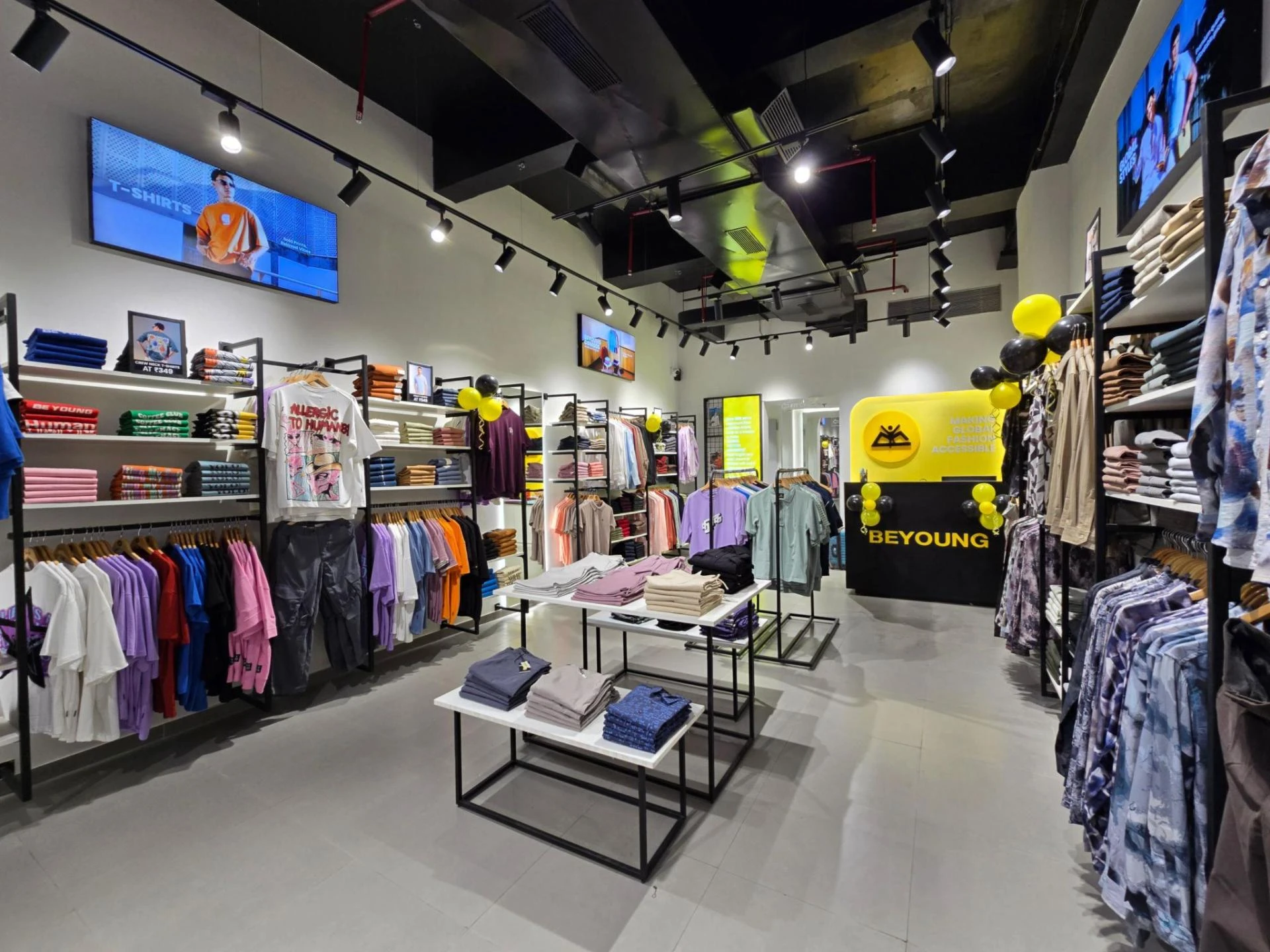 Why Beyoung is the Best Clothing Brand for Online Shopping