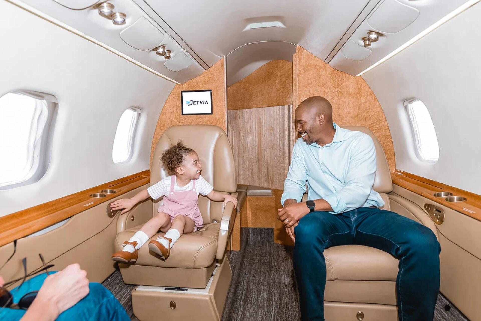 Private Jet Charter Flights in Houston: The Complete Guide to Luxury Air Travel