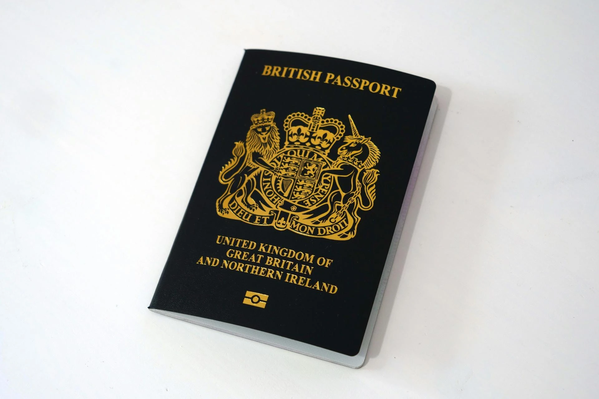 Apply for UK Visa from Pakistan – Cost & Process 2025