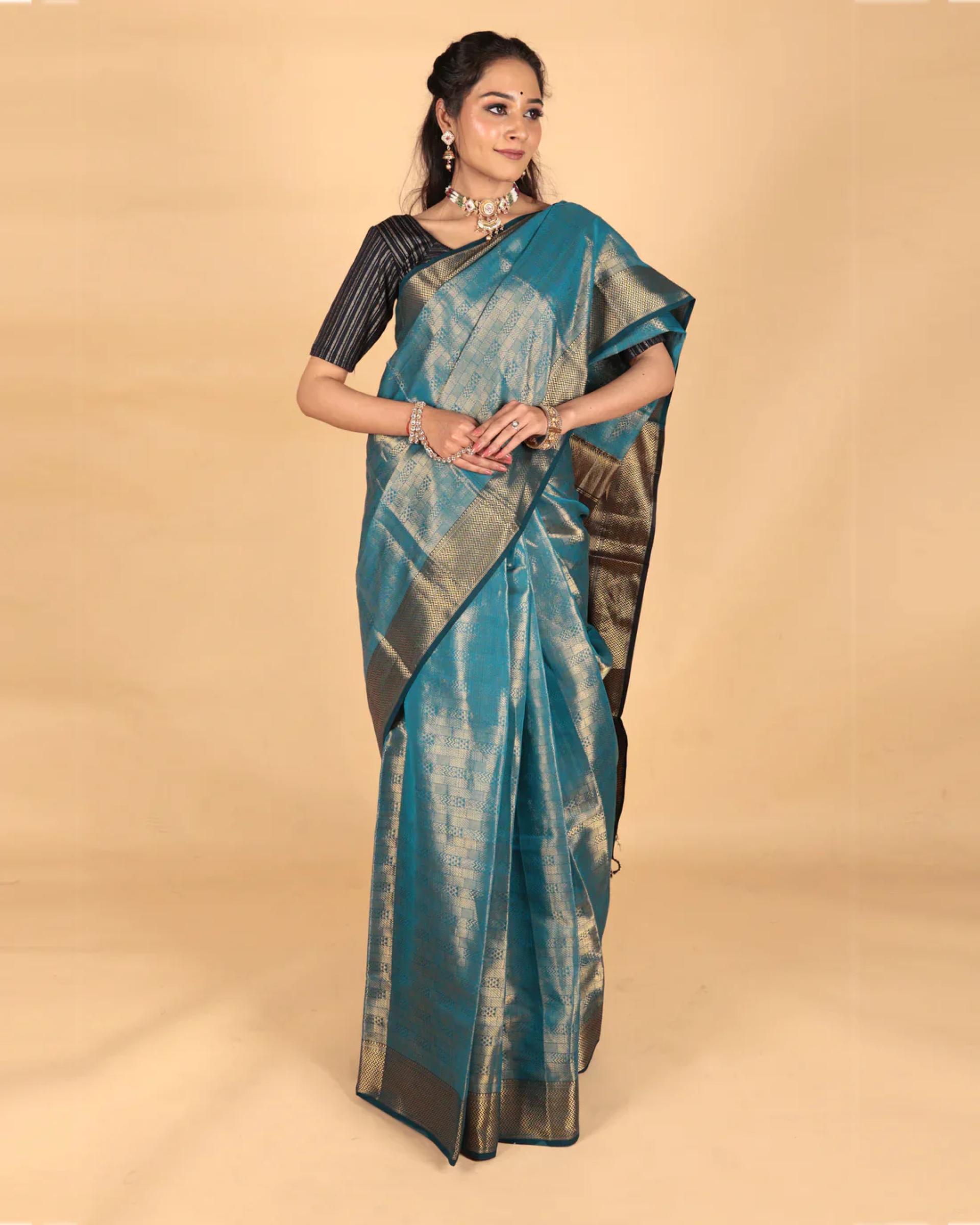 The Story of Maheshwari's Silk Cotton Sarees: How Beautiful Tradition Is 