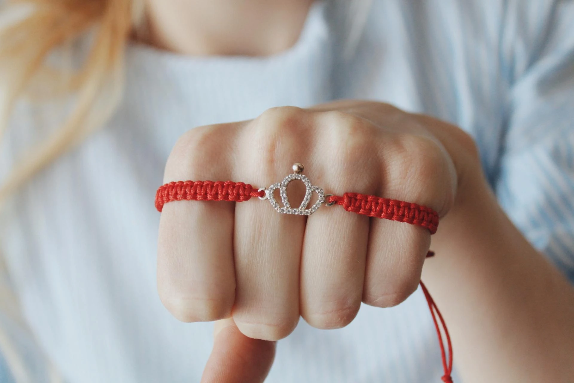 From Beach to Boardroom: Jewelry That Transitions with You