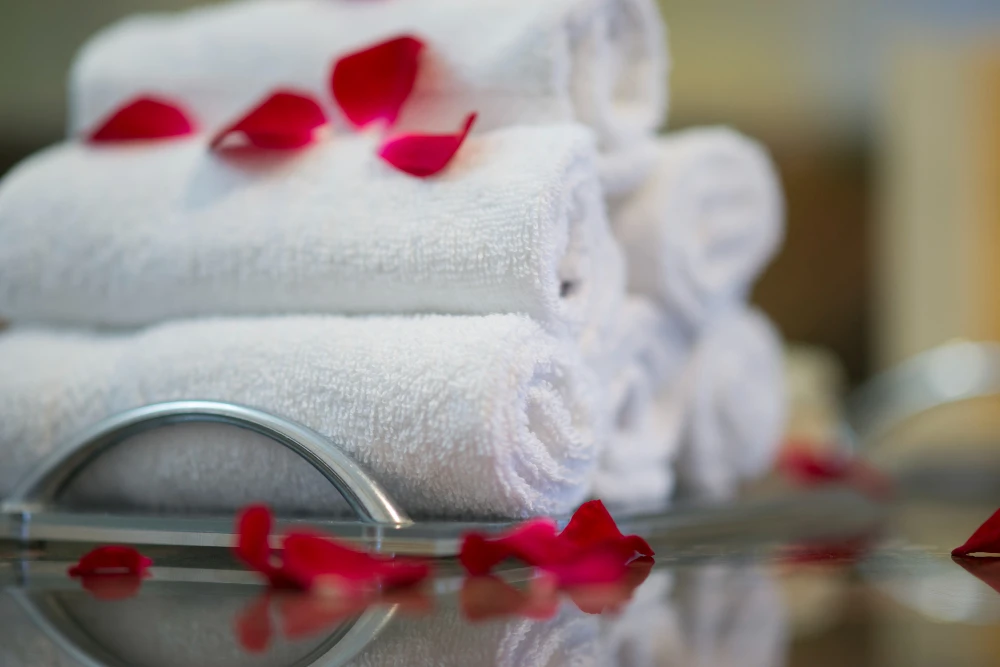 The Best Place to Buy Bath Towels in Bulk for Airbnb and Vacation Rentals