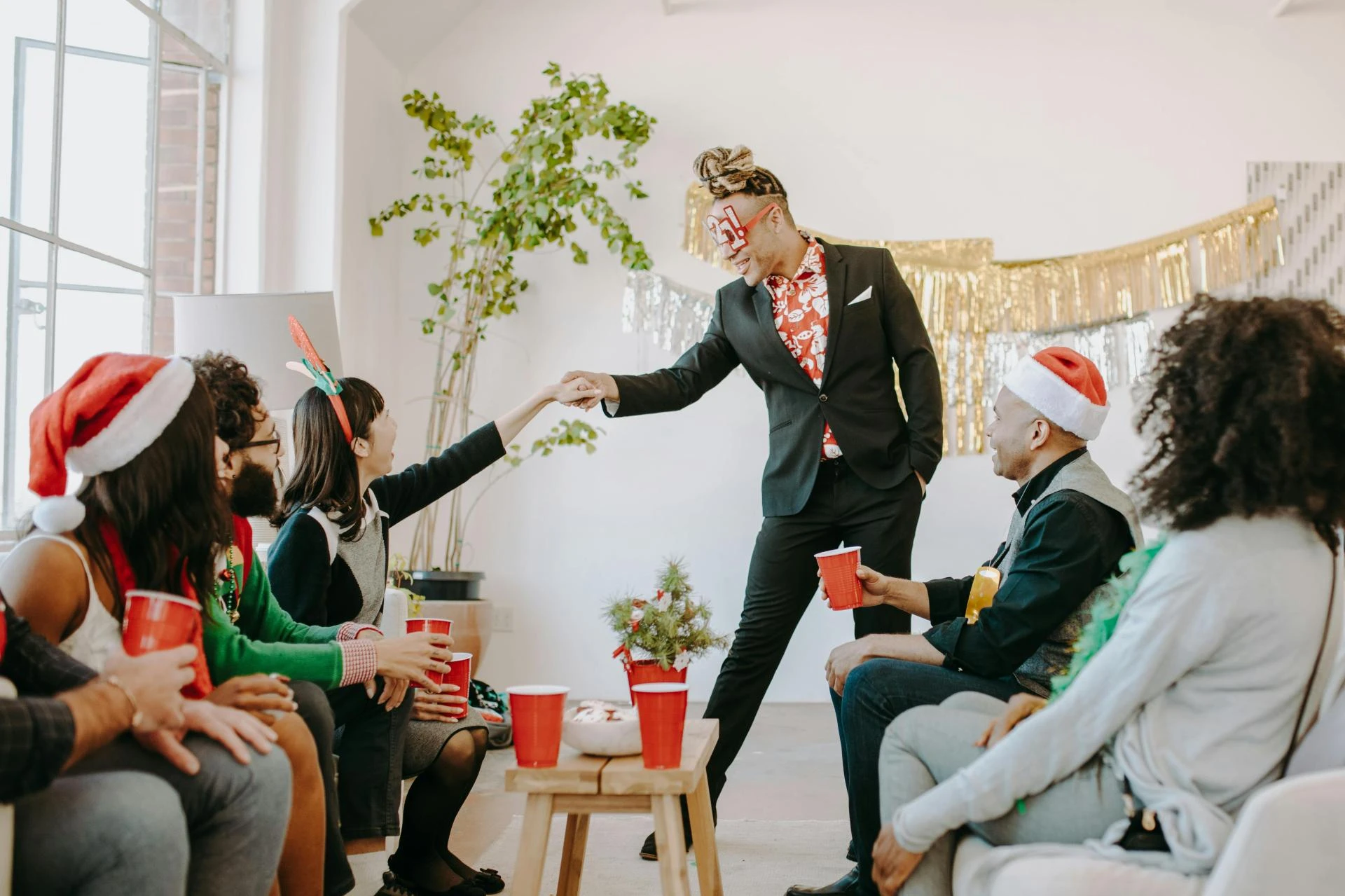 Transform Your UAE Event with Professional Entertainment and Planning