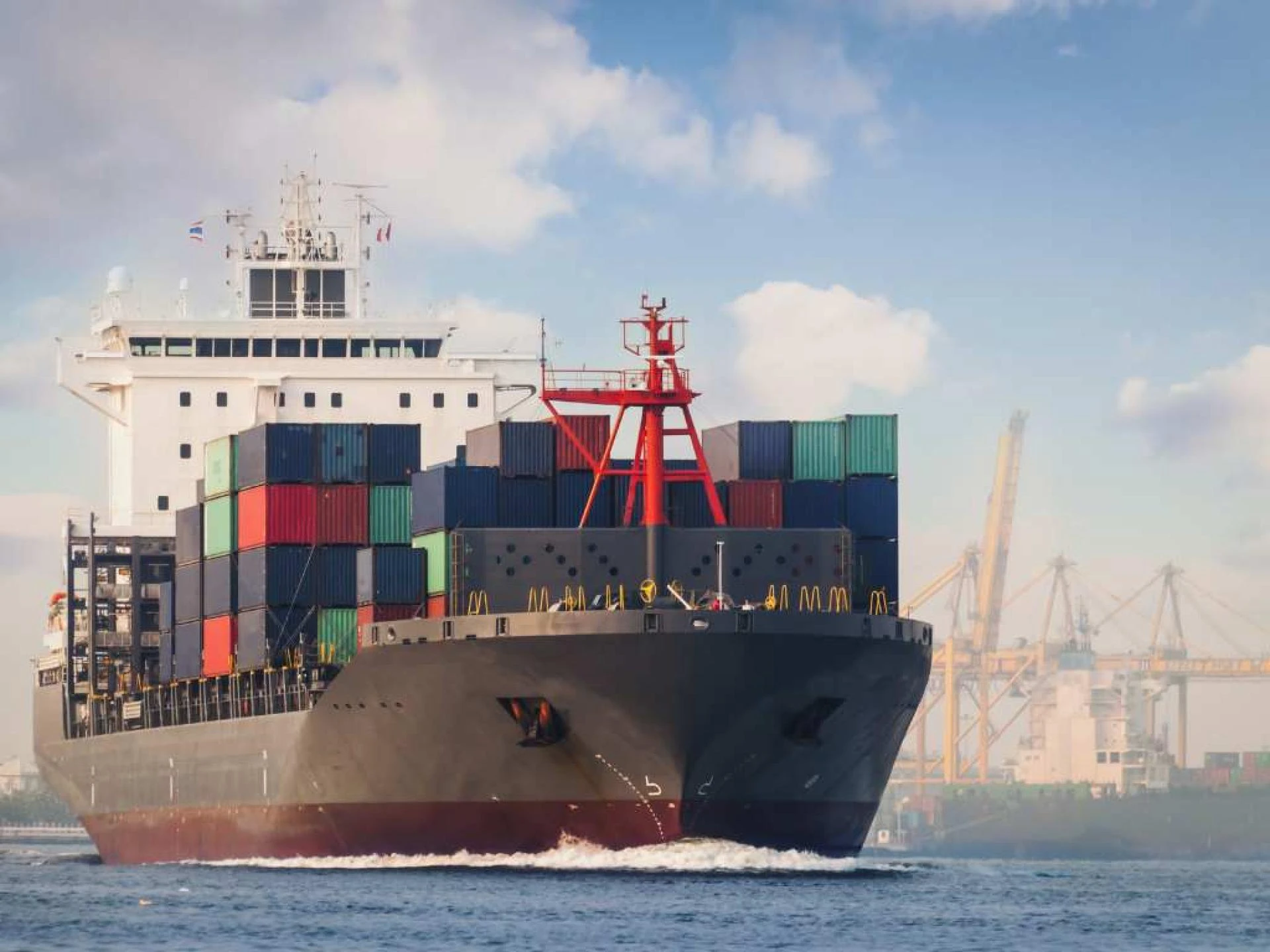 Dubai Freight Forwarding: 2025 Trends & Innovations
