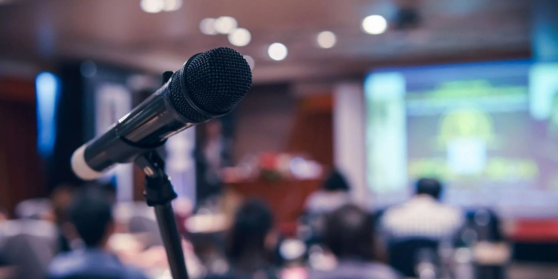 How AV Services Elevate Investor Meetings and Presentations