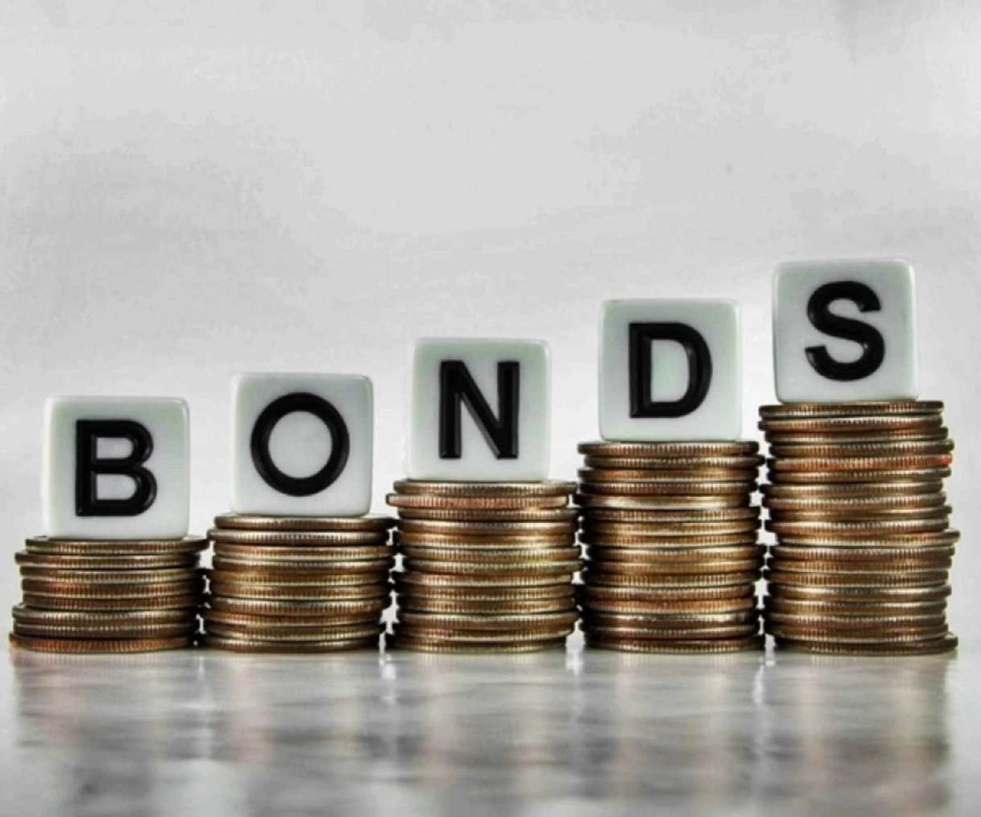 The Key Difference Between Government Bonds and Corporate Bonds