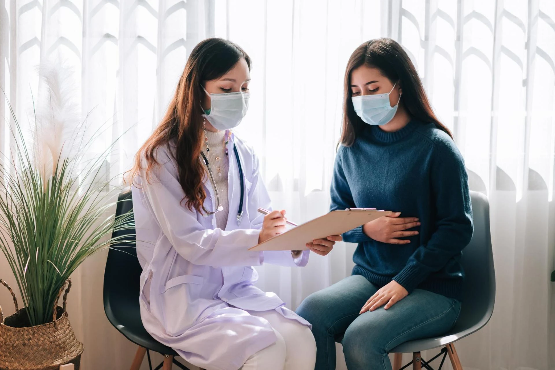 How to Choose the Right Gut Health Specialist in the UK: A Complete Patient Guide
