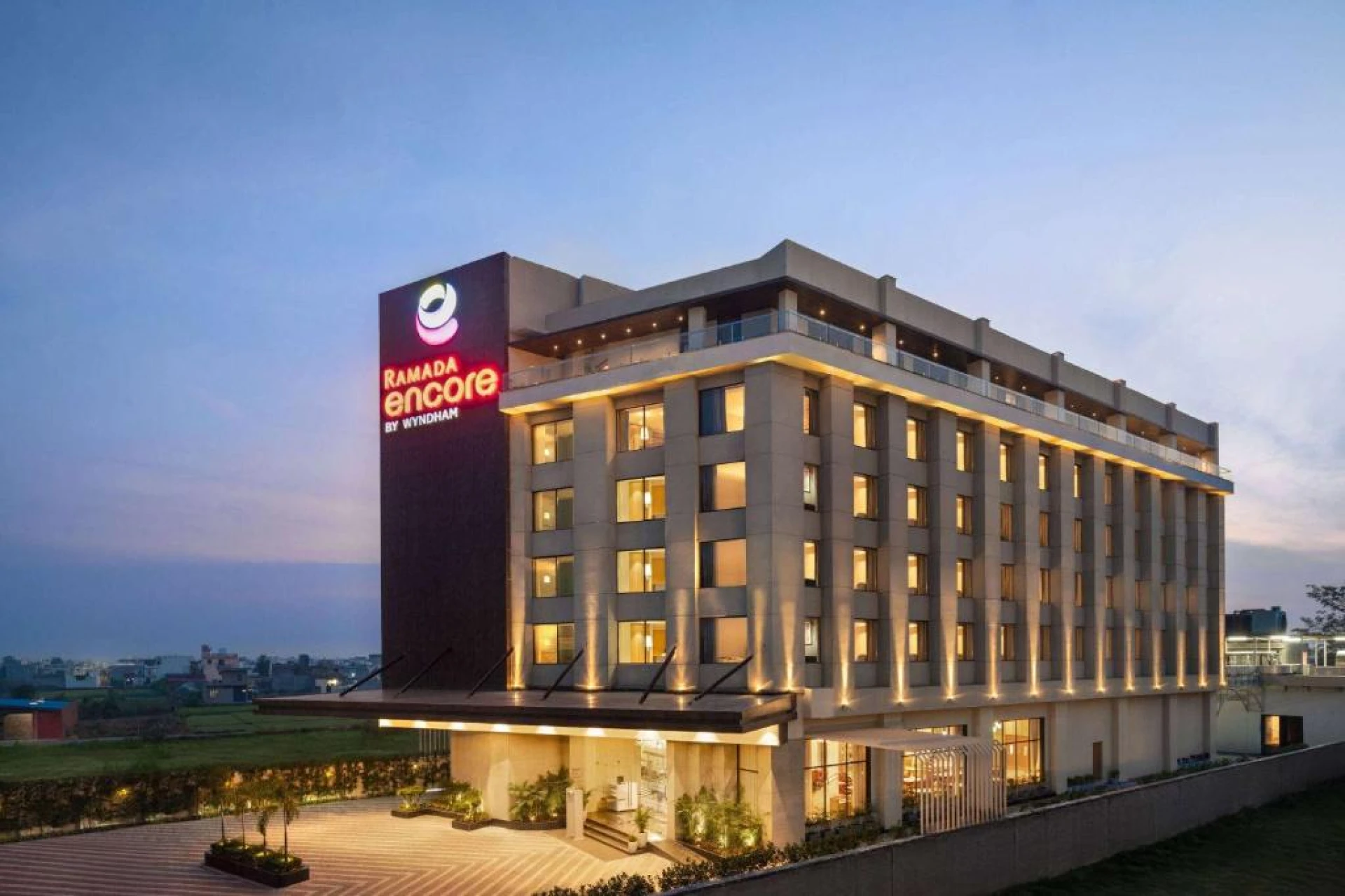 Luxury Hotels in Amritsar: Experience Comfort and Punjabi Hospitality