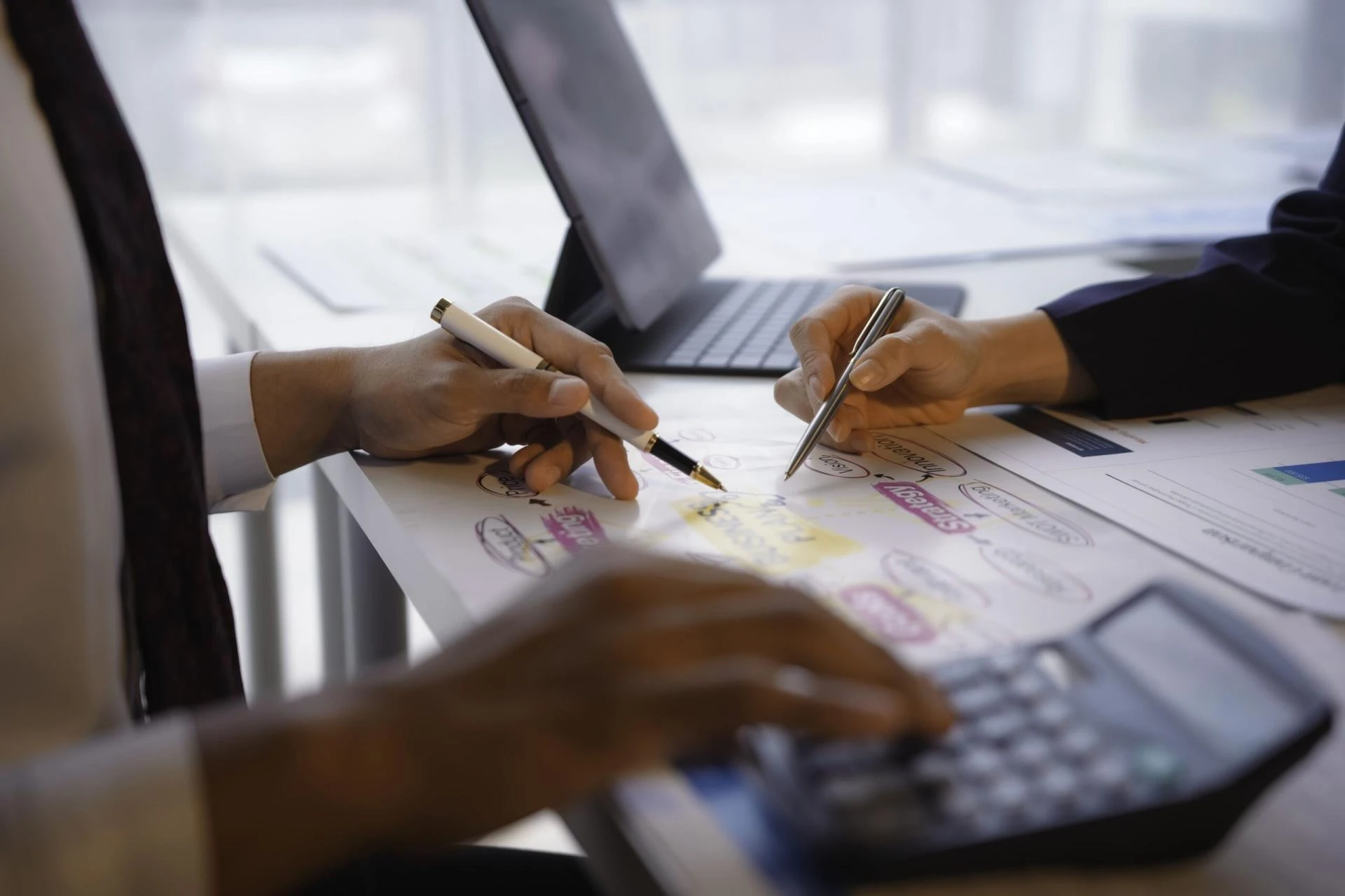 Why Outsourcing Bookkeeping Services to Razer Accounting Can Transform Your Small Business in Canada