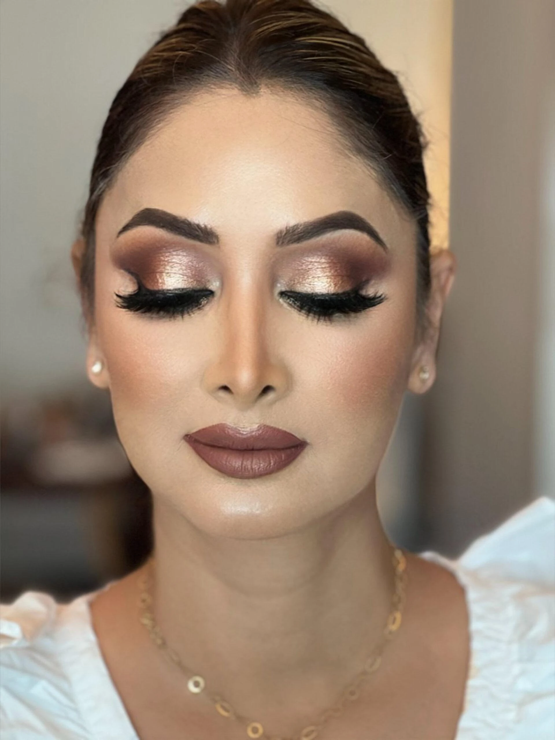 Finding the Perfect Makeup Artist: Canada to Dubai Beauty Guide