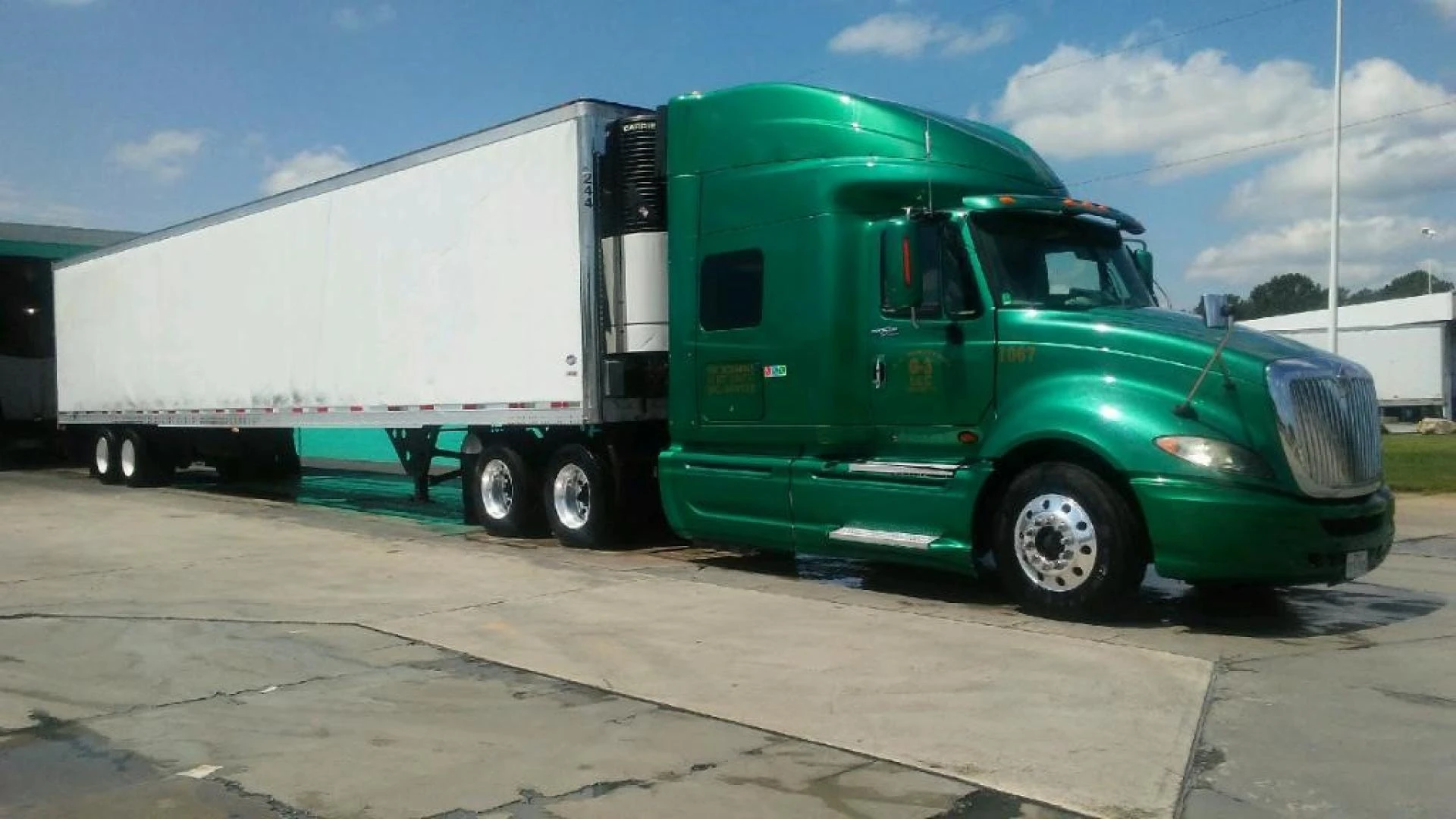 Trustworthy Truck Hauling Services to Cultivate Business Expansion 