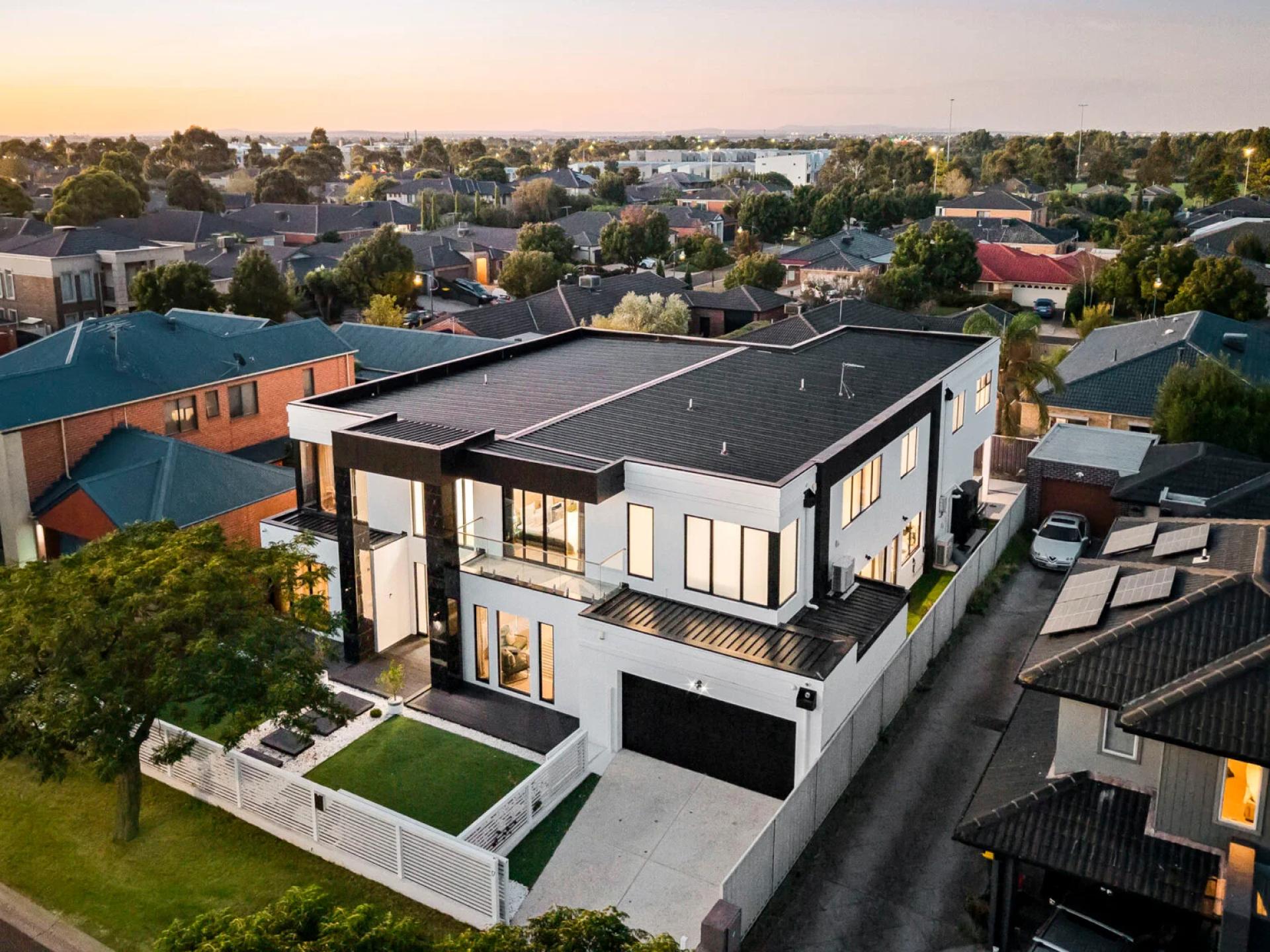 Real Estate Photographer Melbourne: Why Professional Visuals Decide Your Selling Success