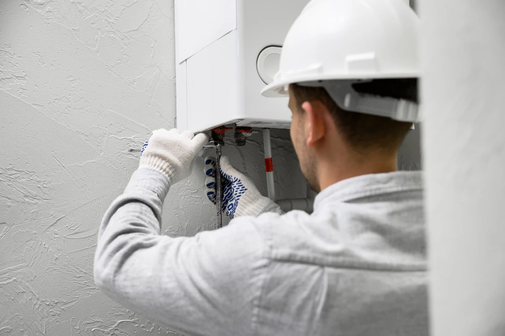 Why Are Local Austell Water Heater Services Better Than DIY Repairs?