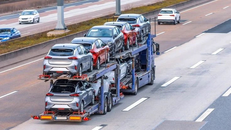 How Auto Transport Companies Ensure Safe Long-Distance Vehicle Shipping