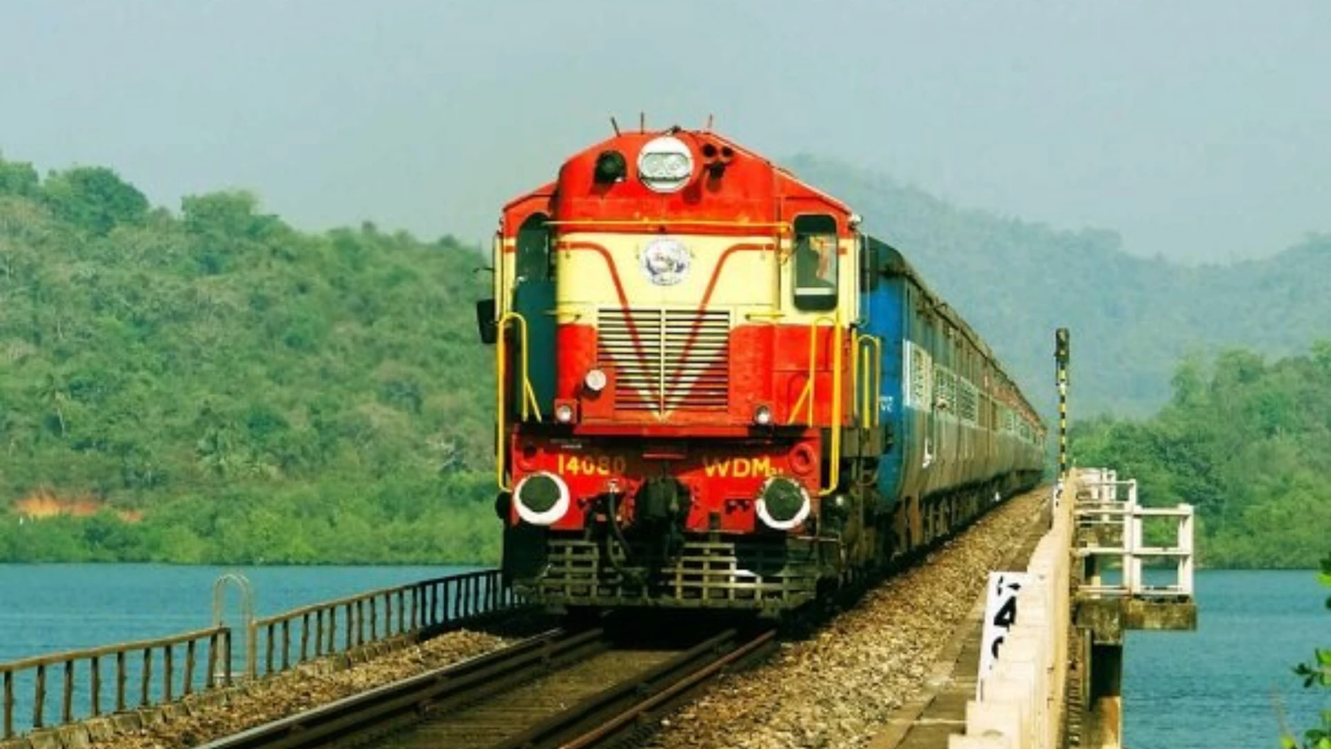Monsoon Train Journeys: The Best Snacks and Beverages to Enjoy