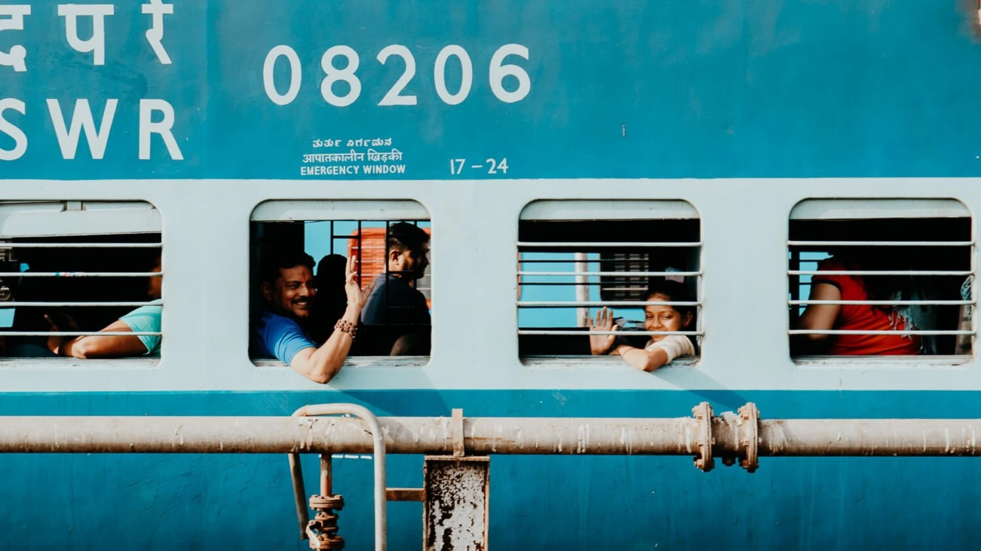 Which is the closest train station that is located near Jaisalmer?