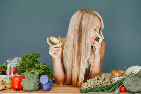  Natural Ways to Increase Hair Volume and Thickness